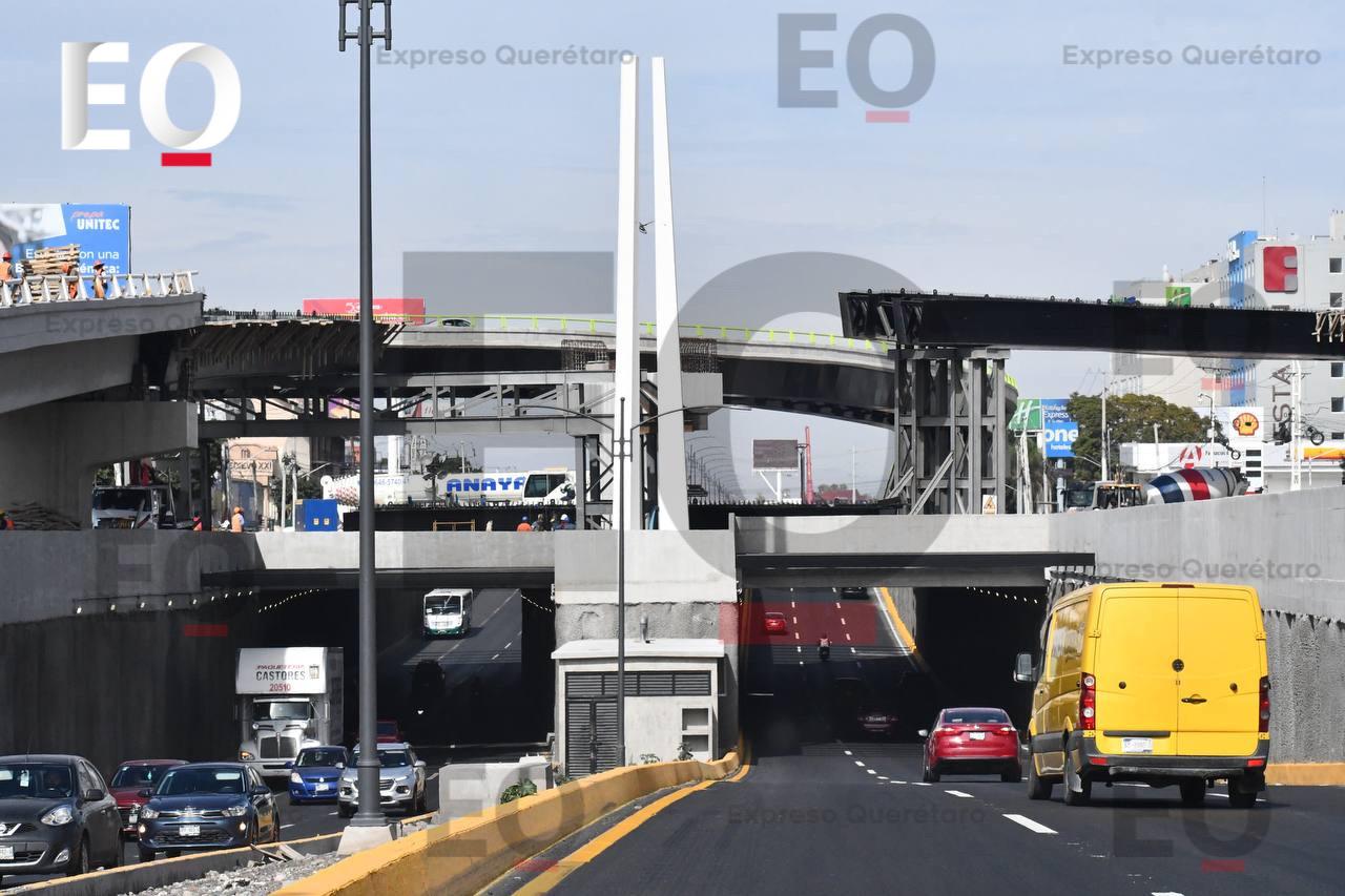 Piden autoridades a peatones y ciclistas no usar carril confinado de 5 de febrero