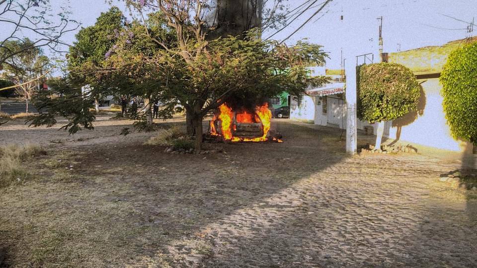 En Colón, la POES detuvo a un sujeto con una camioneta robada en Corregidora