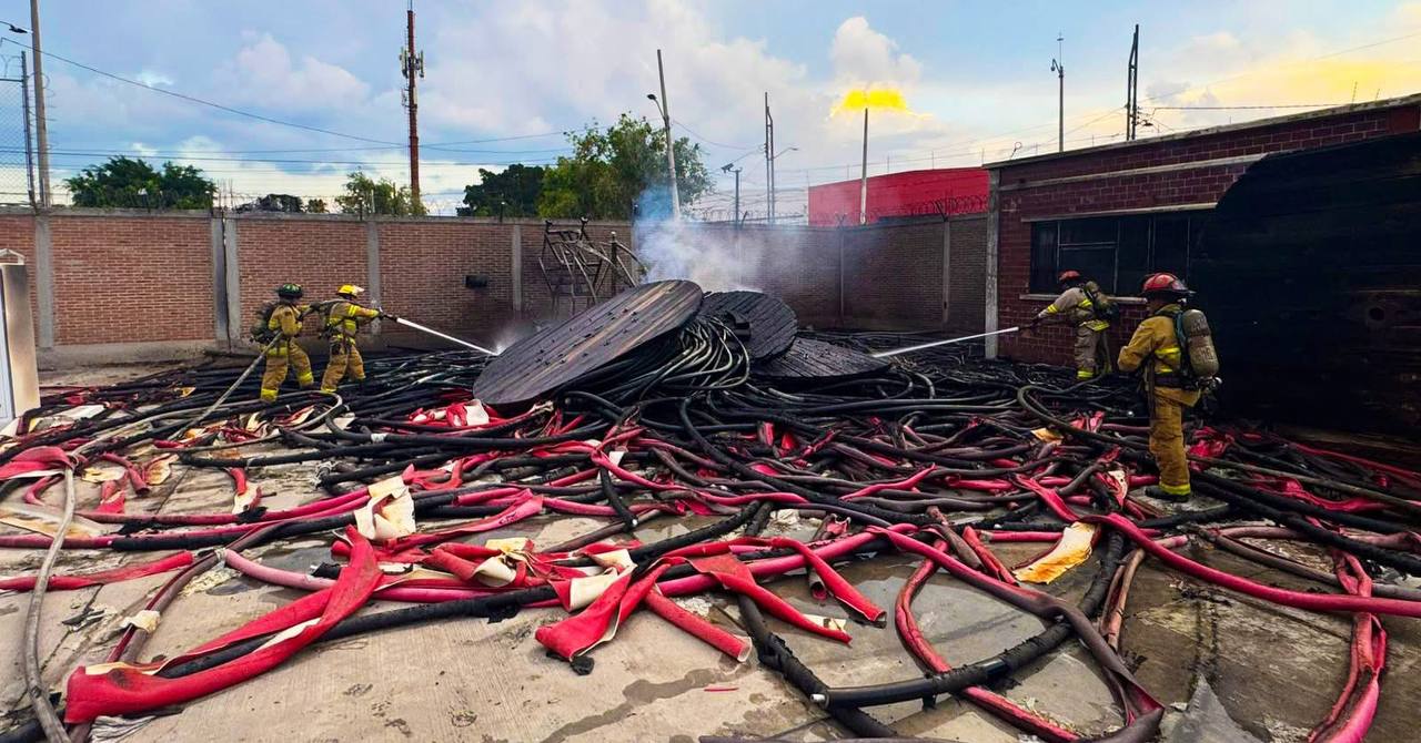 ¡Cayeron! POES detiene a 4 hombres por robo en Jardines de Azucenas