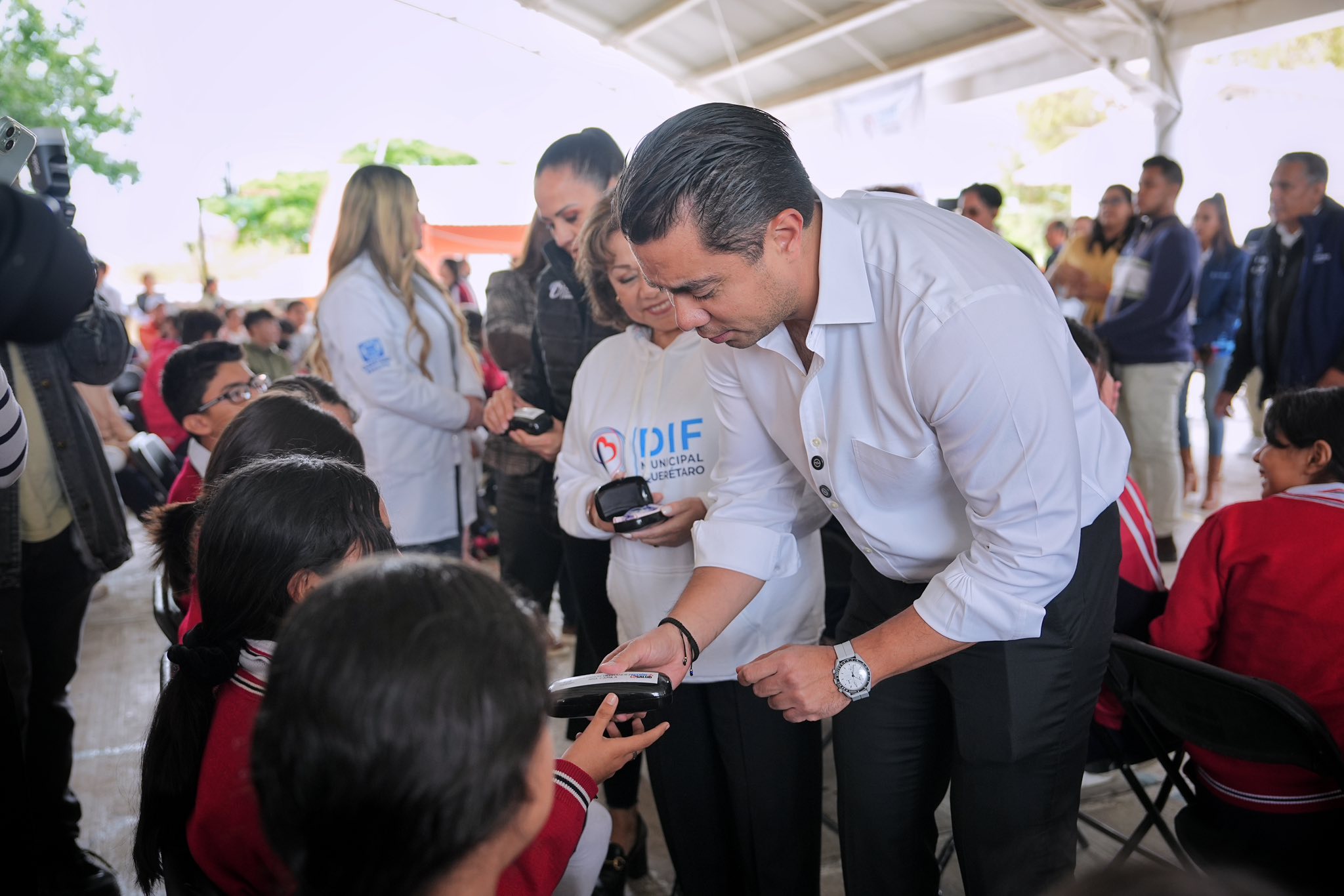 Mauricio Kuri asiste al arranque de obras del tren Querétaro-Irapuato