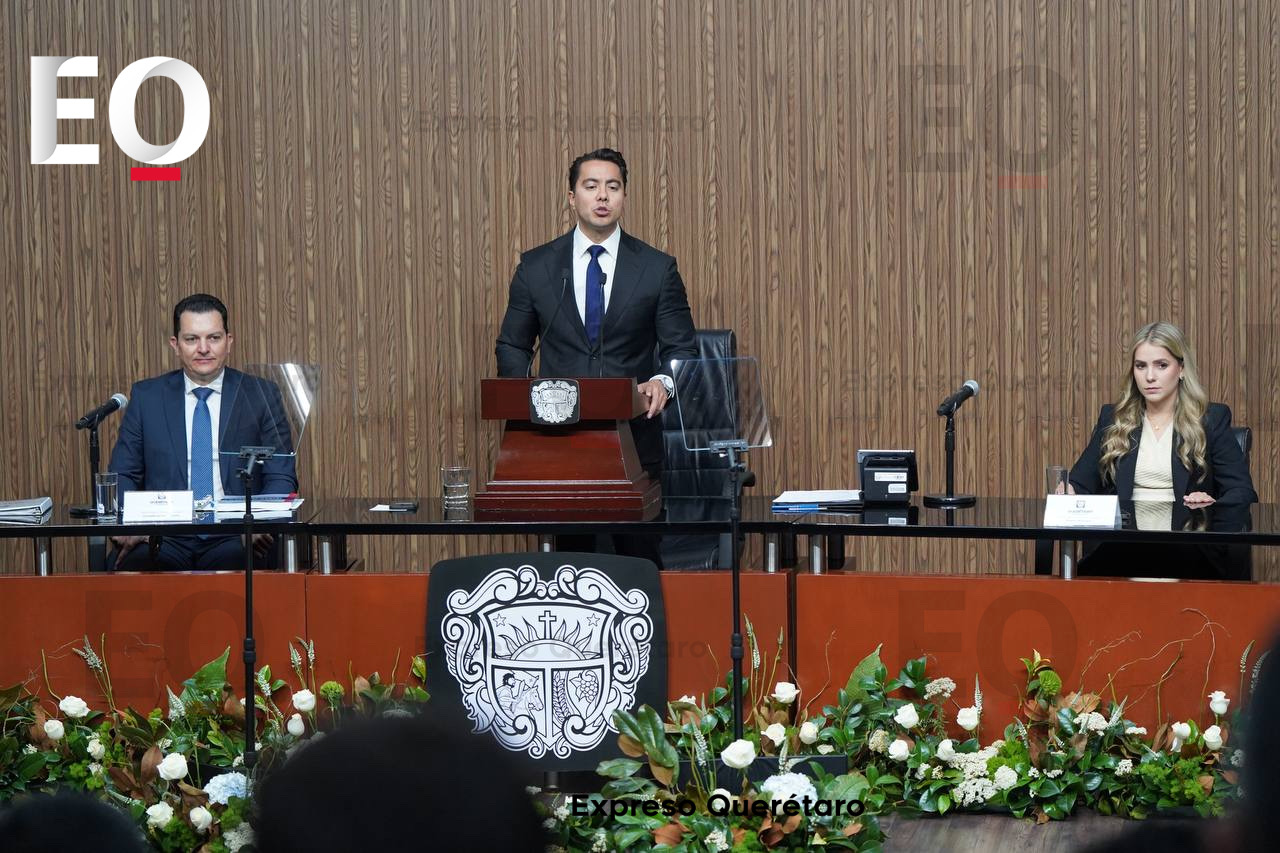 Invierten 300 millones en asfaltado para acabar con los baches en Querétaro