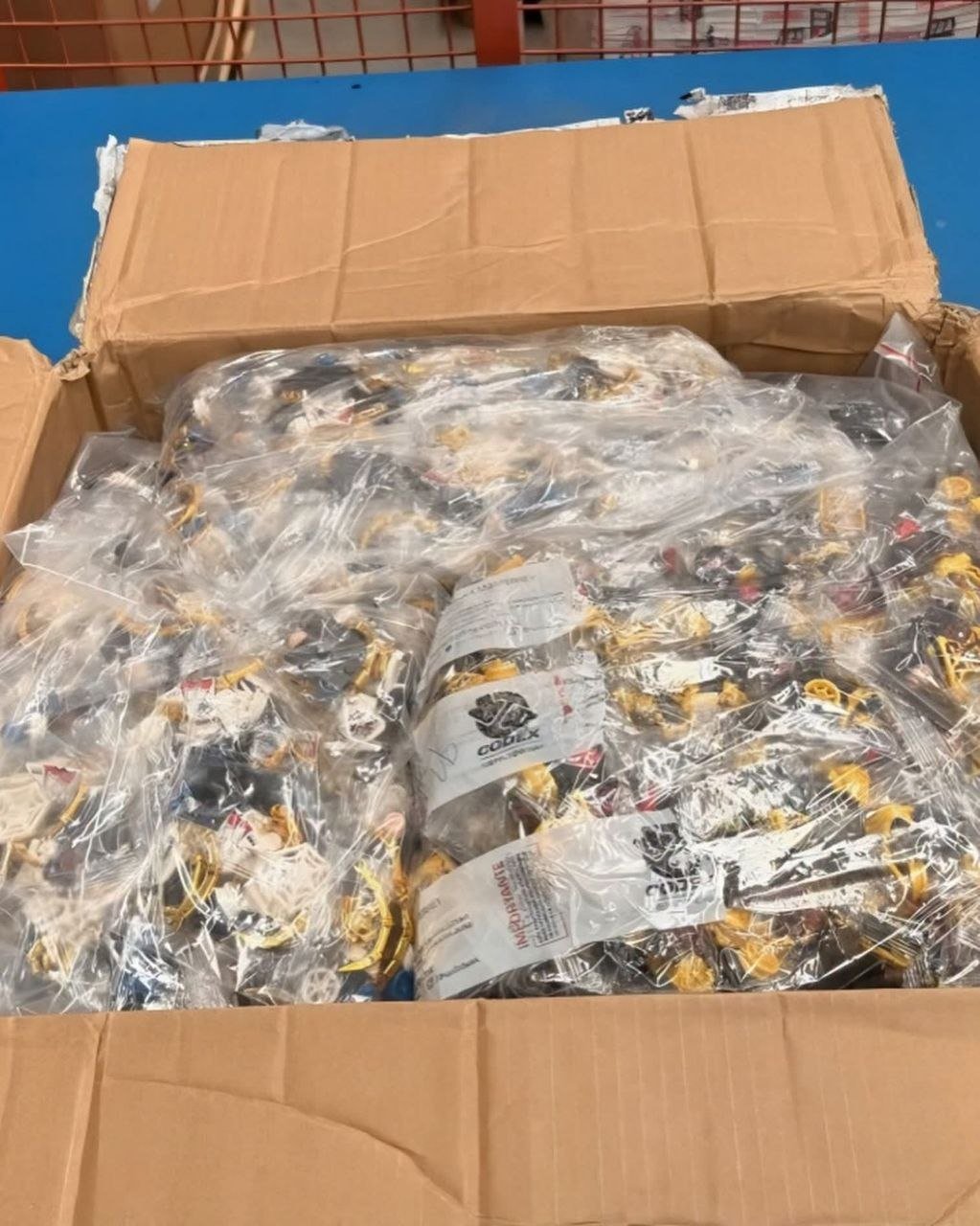 Frenan cargamento de más de 3 mil LEGO piratas en la Aduana de Querétaro
