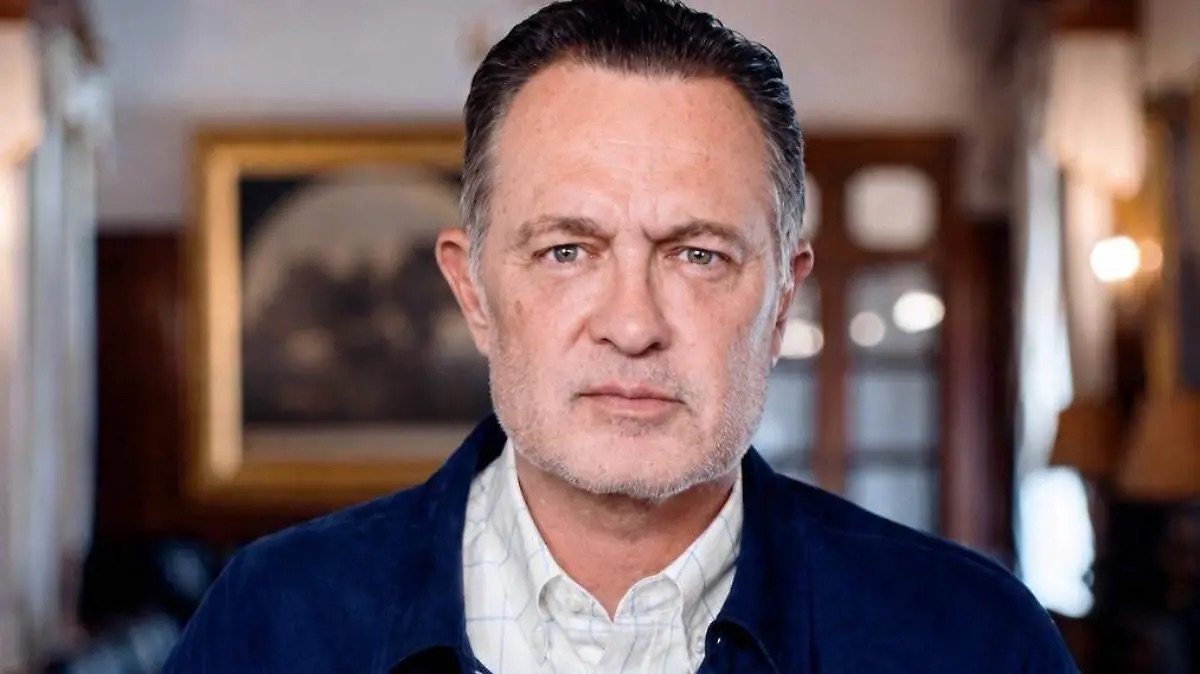 Kuri celebra iniciativa de Sheinbaum; afirma que en Querétaro disminuyó el bullying por limitar celulares
