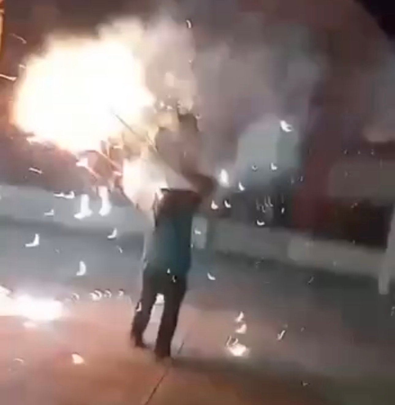 Explosión de pirotecnia durante fiesta patronal en Guerrero deja tres mujeres muertas, una de ellas embarazada, y más de 30 heridos