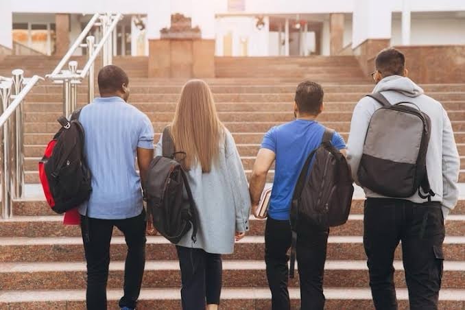 Querétaro abre sus aulas a más de 2 mil estudiantes que llegan de otros estados este año