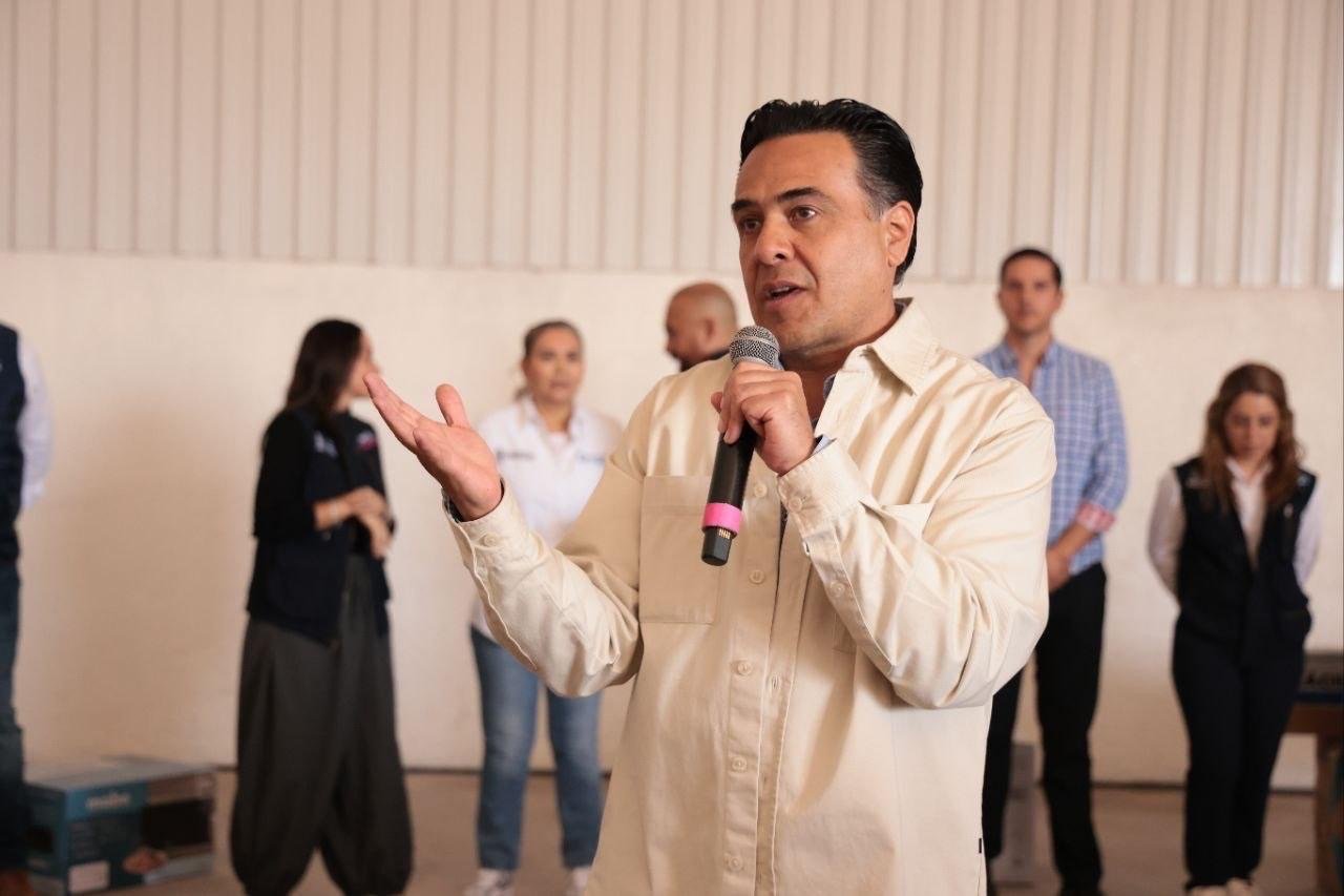 Encabeza Luis Nava entrega de apoyos del Programa de Coinversión Social en Montenegro