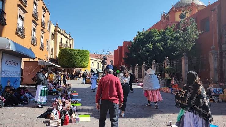 “Las oficinas de Gobierno no son un mercado”; Estado niega espacios a comerciantes ambulantes