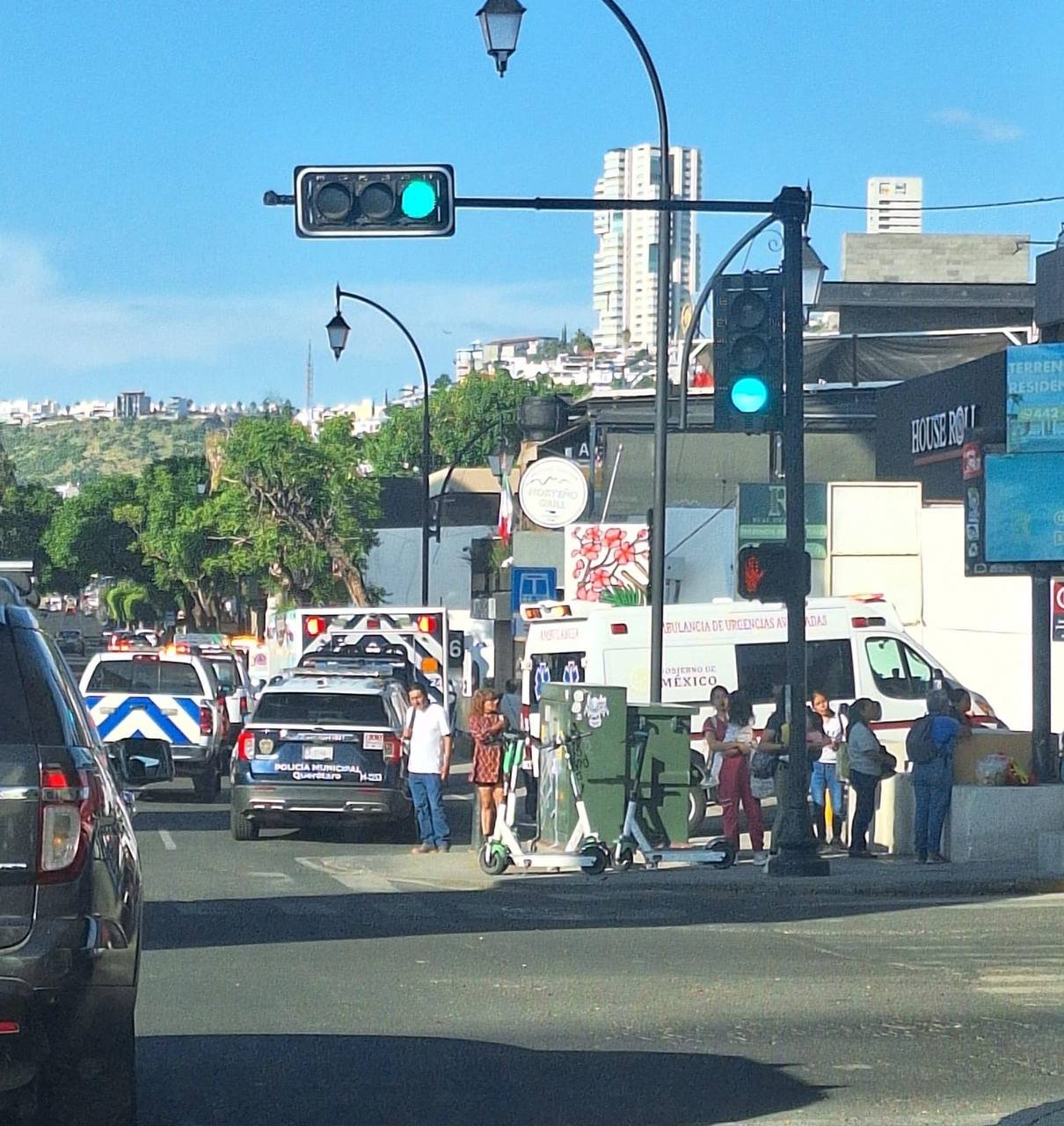 Movilización en Los Arcos; reaniman a un adulto mayor dentro de la Caja Gonzalo Vega