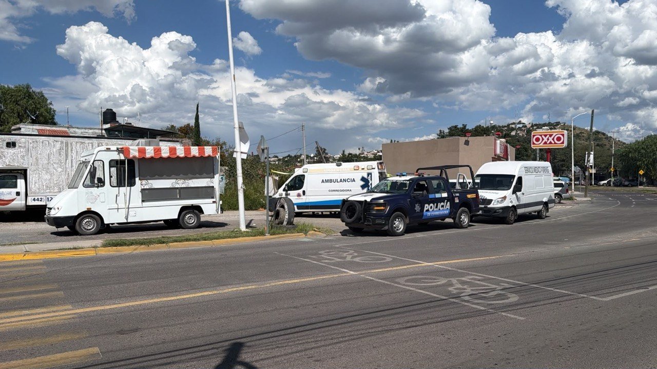 Taquero muere mientras trabajaba en su puesto en Corregidora