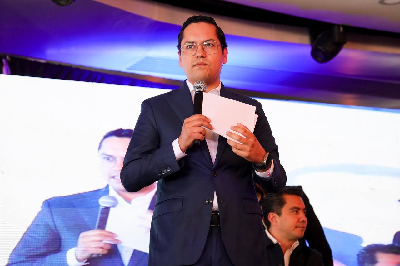 Cabildo Metropolitano y CANADEVI buscan reglas comunes para desarrollar vivienda