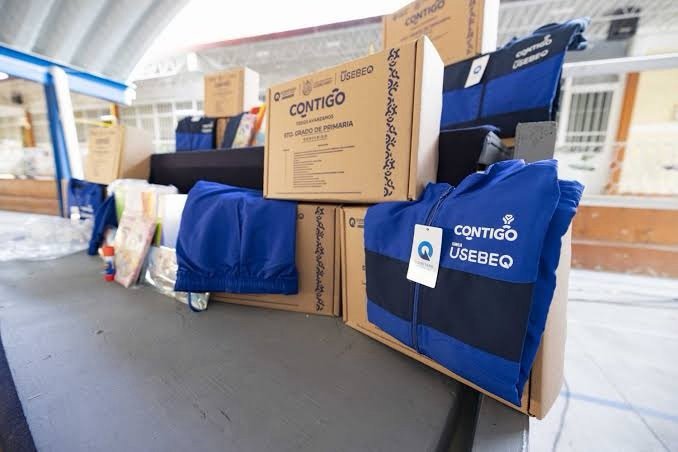 ¡No los vendas! USEBEQ llama a evitar la reventa de uniformes escolares entregados por el Gobierno
