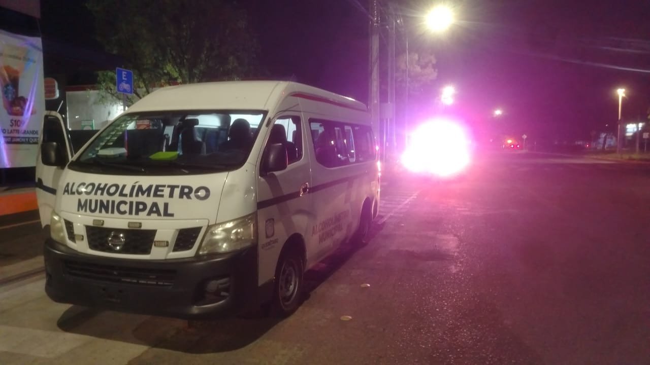Alcoholímetro patrio deja 37 detenidos en Querétaro; 35 vehículos terminaron en el corralón