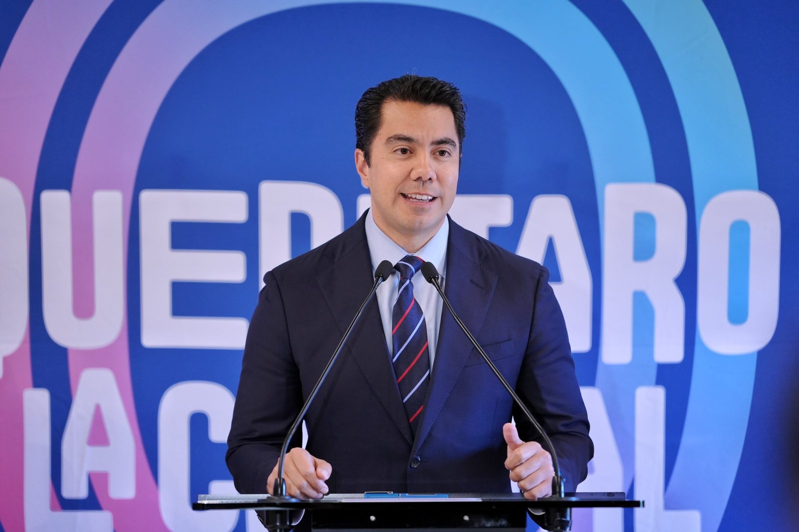 Felifer descarta licencia, tras salida de Nava y dice estar concentrado en gobernar Querétaro