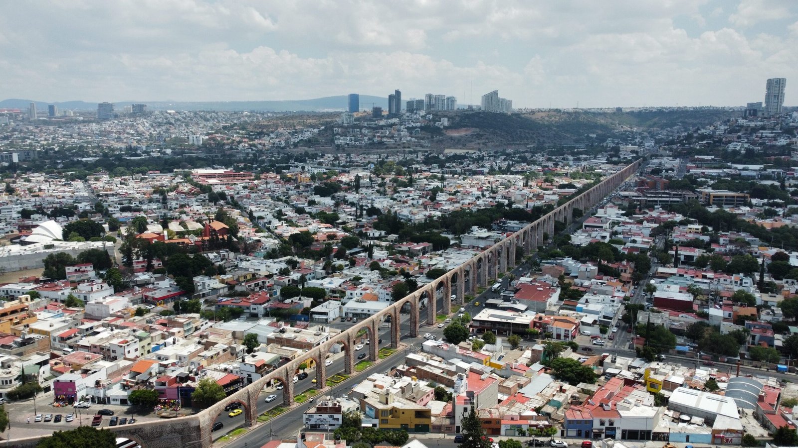 Así va el Semáforo Inmobiliario: solo van 2 fraccionamientos y 30 condominios entregados a las autoridades