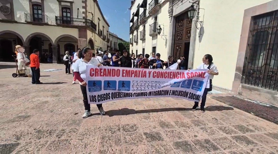 Piden empatía y respeto para personas con discapacidad visual en Querétaro