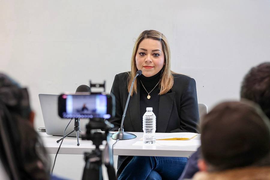 “Calladita te ves más bonita”, denuncia Gina Guzmán violencia de género contra dos diputados del PAN