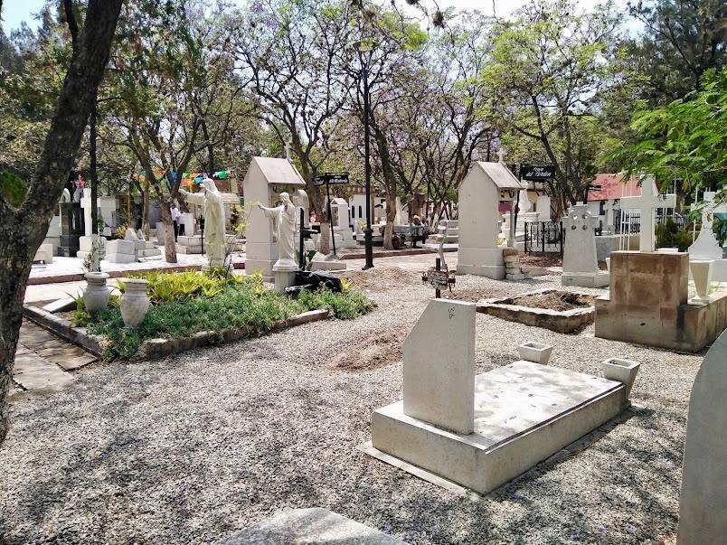 Panteón Cimatario espera 45 mil visitantes por el Día de Muertos