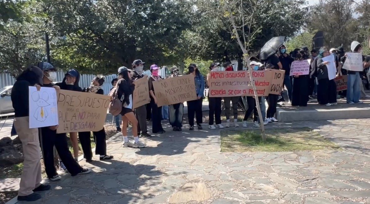 Estudiantes del ITQ marcharán para denunciar presuntas irregularidades y falta de infraestructura
