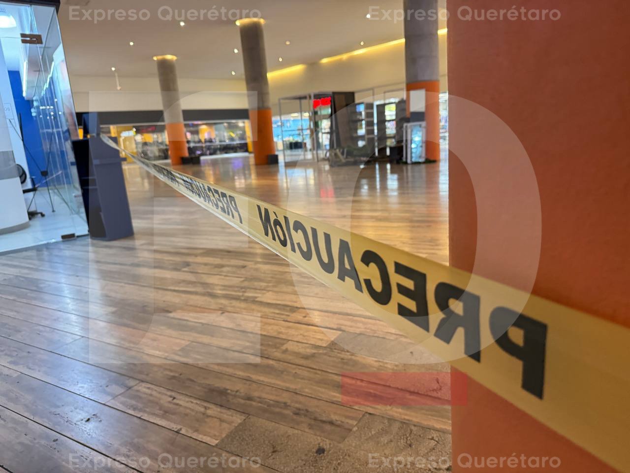 Muere adulto mayor al interior de un gimnasio en Plaza La Victoria, Querétaro 