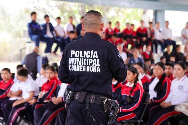 Tras agresión en secundaria, refuerzan vigilancia en escuelas de Corregidora ante rumores de ataques
