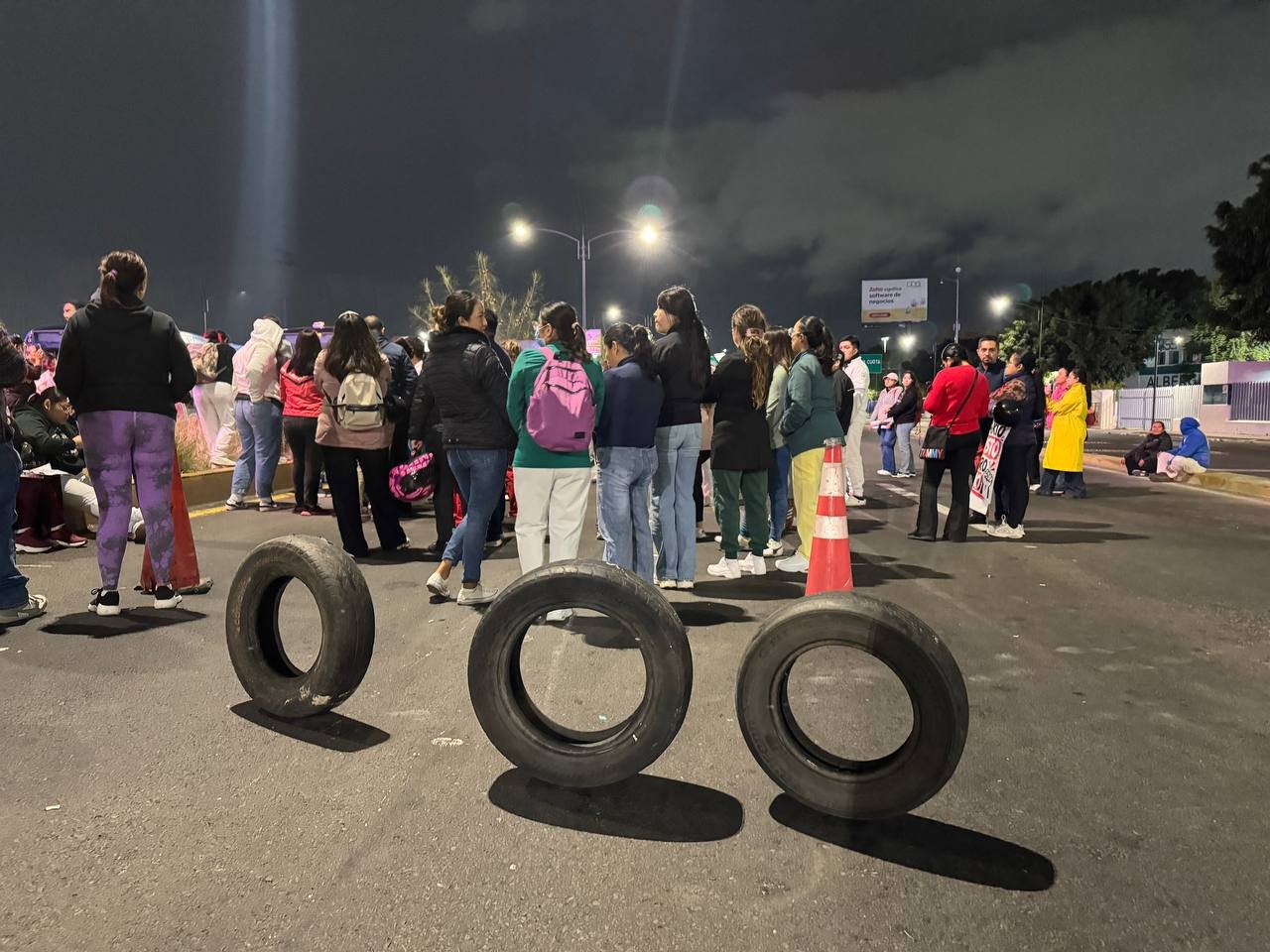 Ni sus luces de la Federación, Gobierno de Querétaro le entra al quite ante protestas de trabajadores del IMSS